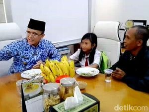 Bupati Banyuwangi Nge-vlog Bareng Siswi yang Ditolak Sekolah