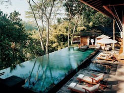 Ini Hotel Mewah John Legend Saat Liburan di Bali