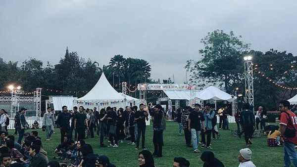 Syahdunya Folk Music Festival di Alam Malang