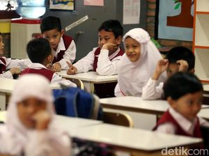 Maarif Institute: Sekolah 8 Jam Dipolitisasi Politisi Tunavisi