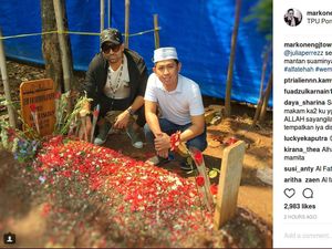 Mawar Merah dan Janji Gaston Castano di Depan Pusara Jupe