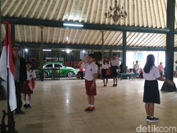 Guru Sekolah Bhinneka Tunggal Ika Yogya Mengaku Tak Digaji 3 Bulan