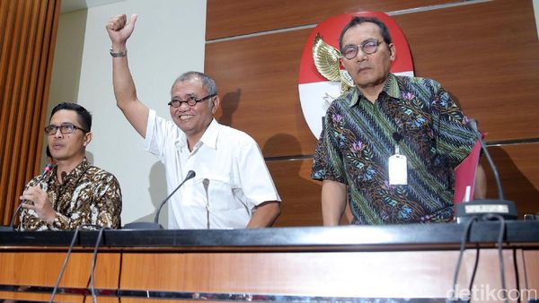 Foto : KPK Tetapkan Setya Novanto Sebagai Tersangka Kasus e-KTP