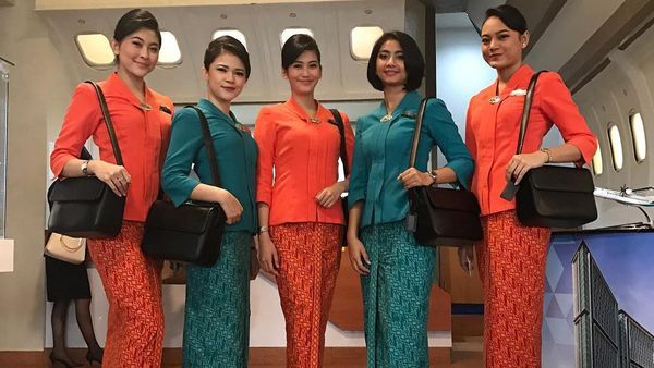 Para Pramugari Lokal yang Bikin Terpikat