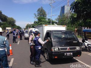 Razia STNK Mati, Pemprov DKI Targetkan Pajak Rp 12,9 Triliun Razia STNK Mati, Pemprov DKI Targetkan Pajak Rp 12,9 Triliun