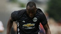 Lukaku diberi kesempatan tampil sedari menit pertama pertandingan, dalam skema 4-3-3 racikan Jose Mourinho. Ia jadi ujung tombak. (REUTERS/Jim Urquhart)