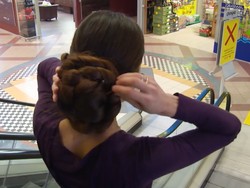 Ada Rapunzel di Dunia Nyata, Panjang Rambutnya 2,3 Meter