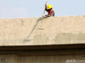 Tol Becakayu Mulai Dicat