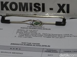 Foto: Rapat Fraksi Golkar DPR Bahas Penetapan Tersangka Novanto