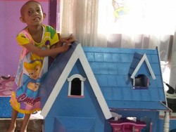 Keceriaan Dilla, Pengidap Kanker Anak yang Bercita-cita Jadi Dokter