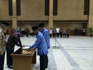 Menteri Amran Lantik Dua Pejabat Eselon I Kementan
