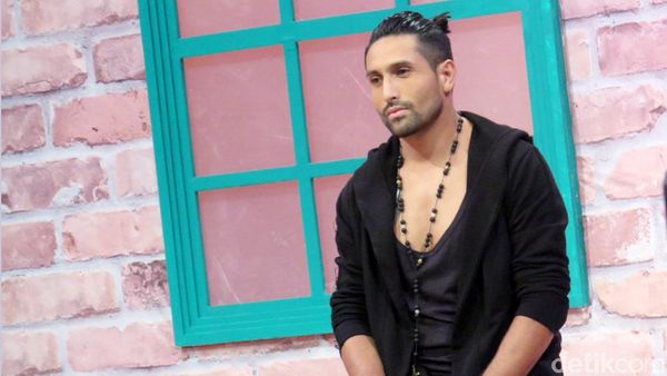 Masih Cinta Jupe, Ini Curhatan Gaston