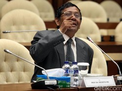 Mahfud Md: Tak Wajar Praperadilan Terkait Pemanggilan Amien Rais