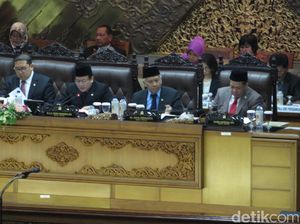 Foto: Bangku Kosong Novanto di Paripurna DPR