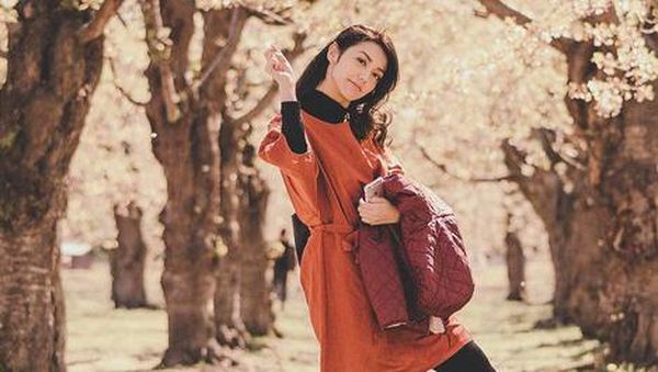 Cantiknya Velove Vexia dari Balik Lensa Adipati Dolken