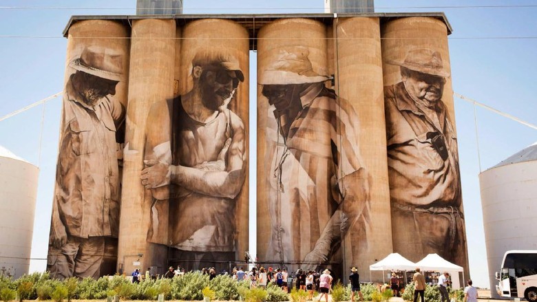 Lukisan pada dinding Silo yang terdapat di Brim, Victoria (GrainCorp/ Facebook) Lukisan pada dinding Silo yang terdapat di Brim, Victoria (GrainCorp/ Facebook)