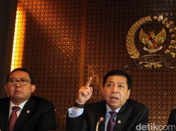 Kata Fadli Zon soal Bungkamnya Novanto di Sidang Perdana
