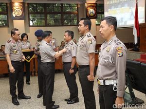 Aksi Aiptu Rutaman Selamatkan 1 Keluarga yang Terperosok ke Jurang