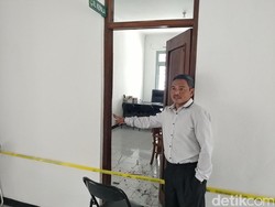 Anggota LSM Jadi Tersangka Perusakan Balai Pendidikan di Cirebon