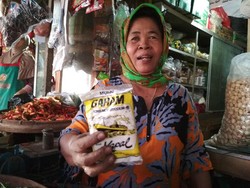 Garam di Trenggalek Masih Langka, Harganya Lebih Mahal