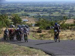 Gunung Poco Ndeki, Lintasan Tour de Flores yang Memukau