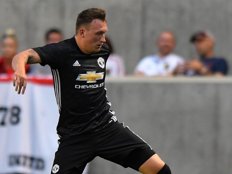 Jones: MU Kandidat Juara Liga Inggris Musim 2017/2018 Jones: MU Kandidat Juara Liga Inggris Musim 2017/2018