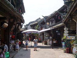 Ini Kota Tua Huanglongxi yang Ada Sejak Abad Ke-2