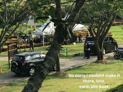 Belum Turun dari Mobil, Awkarin Tak Sanggup Lihat Langsung Oka Dikebumikan?