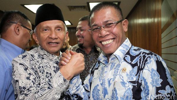 Amien Rais Datangi DPR Terkait Hak Angket KPK