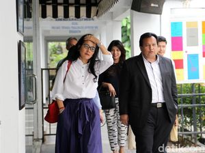 Dukungan Marcella Zalianty untuk Pretty Asmara Dukungan Marcella Zalianty untuk Pretty Asmara