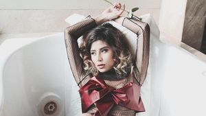 15 Transformasi Awkarin Sebelum & Sesudah Dipacari Oka Mahendra Putra