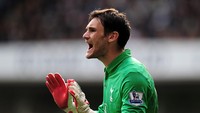 Satu lagi rekrutan Spurs di hari terakhir bursa. Hugo Lloris direkrut dengan nilai 8 juta poundsterling pada musim panas 2012 dan sejauh ini masih jadi andalan di bawah mistar. (Foto: Shaun Botterill/Getty Images)