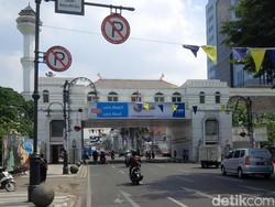 Tak Hanya Lorong Bau Pesing, JPO Asia Afrika Bandung Juga Tak terawat