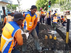 Giliran Perlintasan Kereta Api di Kertomenanggal akan Ditutup