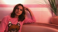 Bruna Marquezine sudah bermain di delapan film layar lebar serta muncul di beberapa acara dan acara televisi. (Instagram @brumarquezine)