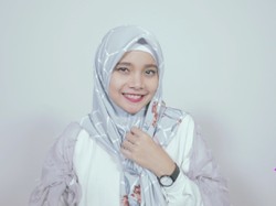 Tutorial Hijab Printed Scarf dengan 2 Gaya Berbeda Hanya 1 Menit