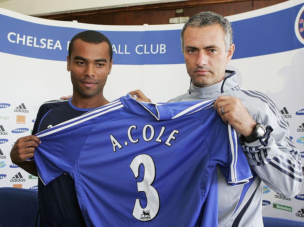 Tanda-tanda Keruntuhan Arsenal Picu Kepergian Ashley Cole Tanda-tanda Keruntuhan Arsenal Picu Kepergian Ashley Cole