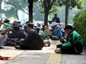 BPTJ Koordinasi dengan Dishub Tertibkan Ojek di Stasiun Dukuh Atas