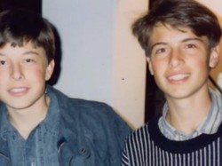 Perjalanan Unik Elon Musk Sebelum Jadi Miliuner