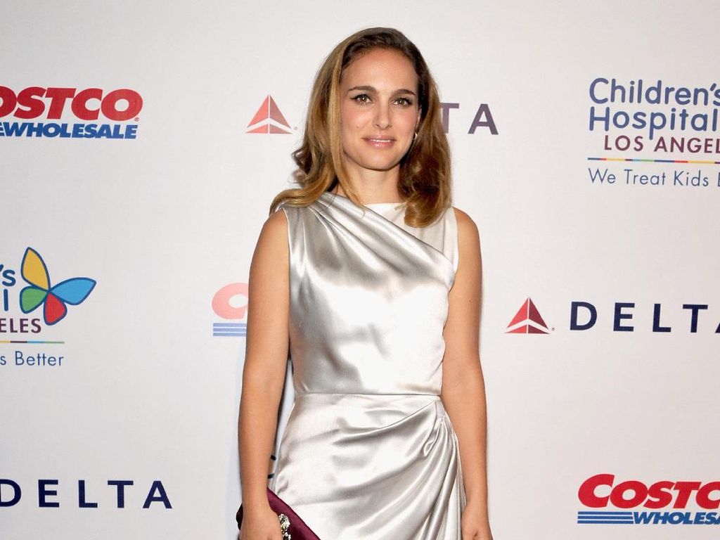 Tulis Kisah Cinta dengan Natalie Portman, Moby Minta Maaf Tulis Kisah Cinta dengan Natalie Portman, Moby Minta Maaf