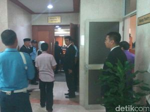 2 Jam Berlalu, Lobi RUU Pemilu Belum Selesai Juga