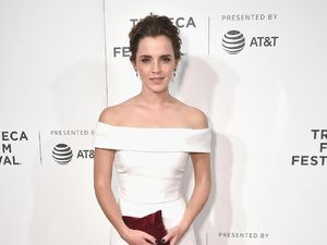 Emma Watson Dikabarkan Siapkan Pernikahan dengan Pengusaha Emma Watson Dikabarkan Siapkan Pernikahan dengan Pengusaha