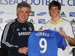Fernando Torres (2011–2015). Mantan penyerang Chelsea yang direkrut dari Liverpool seharga 50 juta pound sterling. Di antaranya pernah menjuarai Piala FA, Liga Champions, dan Liga Europa dengan Chelsea. (Foto: Dean Mouhtaropoulos/Getty Images)
