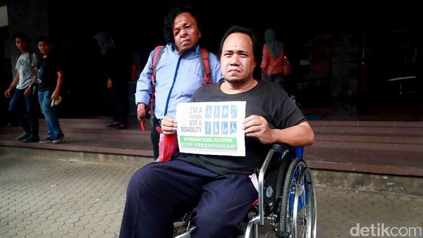 Foto: Para Aktivis Difabel Datangi Kampus Gunadarma