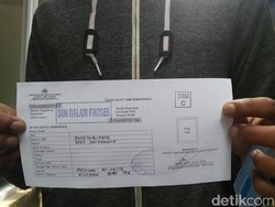 Polres Pasuruan Terbitkan 500 SIM Sementara, Imbas Material Habis