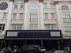 Dibubarkan Pemerintah, Papan Nama di Kantor DPP HTI Ditutup