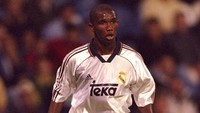 Samuel Etoo. Main 182 kali untuk Barcelona, 1 laga di Real Madrid. Foto: Phil Cole /Allsport
