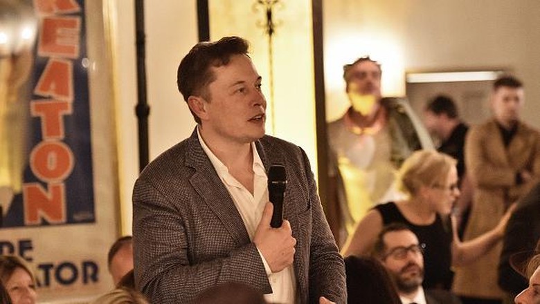 Cerita Kesuksesan Elon Musk, Si Penemu PayPal Cerita Kesuksesan Elon Musk, Si Penemu PayPal