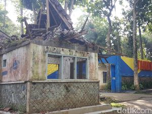 Ironis, Taman Buah dan Burung Jeru di Malang Mangkrak