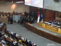 DPR Gelar Voting Penentuan Waktu Voting RUU Pemilu